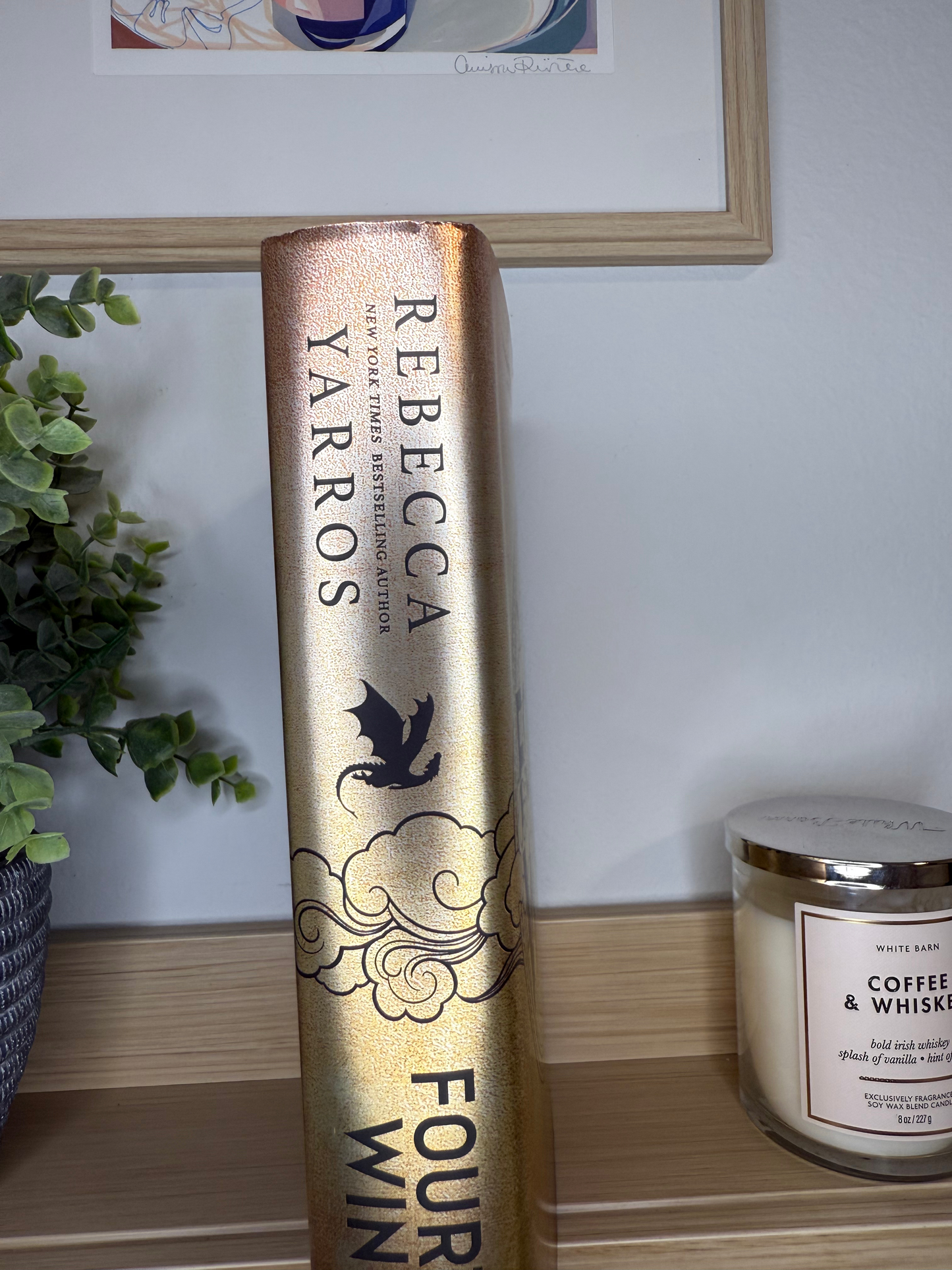 Fourth Wing by Rebecca Yarros (The Empyrean #1)