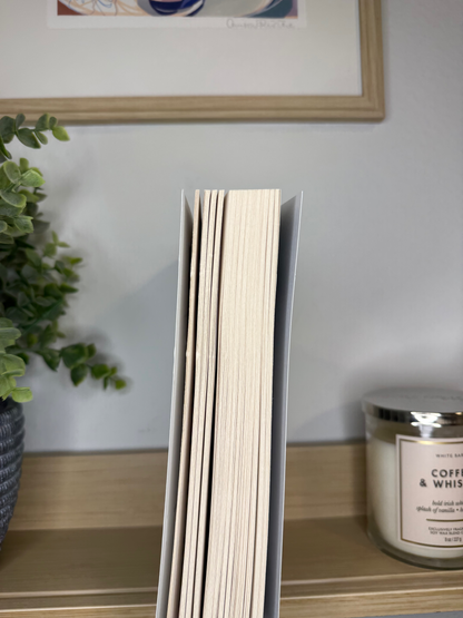 Red Queen by Victoria Aveyard